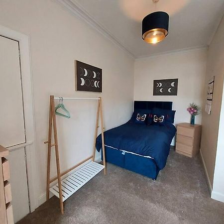Lovely 2 Bedroom Apartment In The Centre Of Hawick Extérieur photo